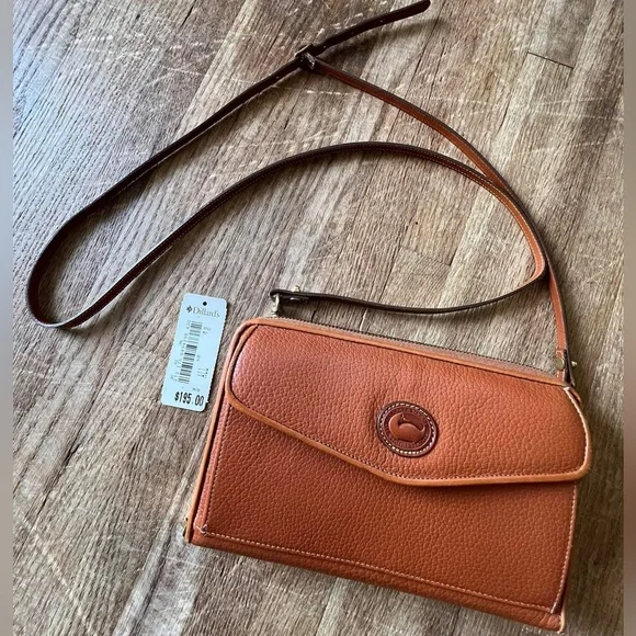 DOONEY & BOURKE CROSSBODY PURSE/WALLET - Picture 1 of 8